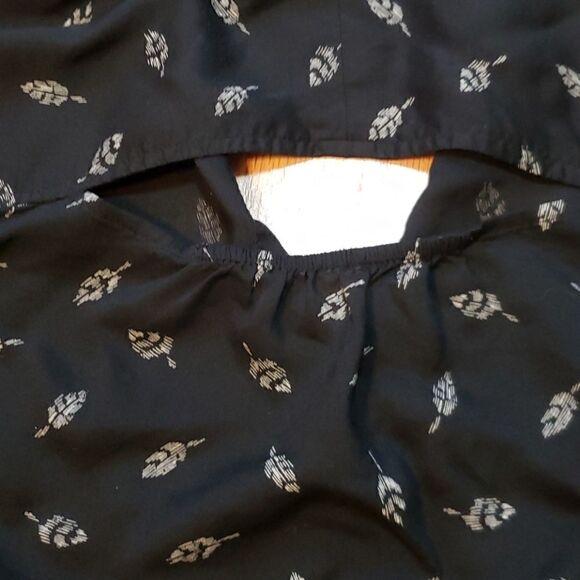 Cut out back, American Eagle Outfitters - Picture 4 of 6